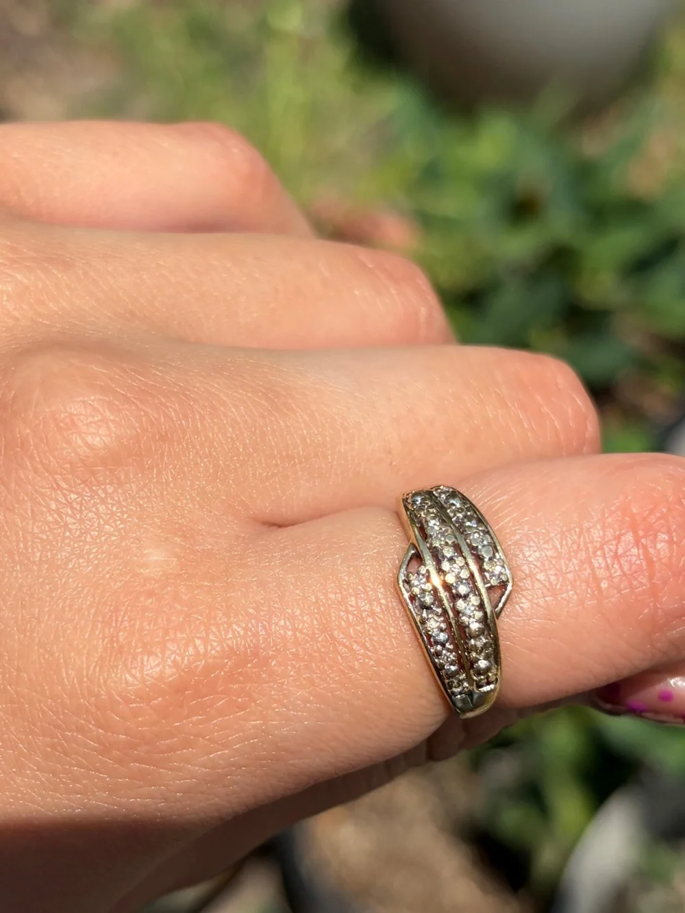 10k Gold Twist Diamond Accent Women's Ring Sz 7